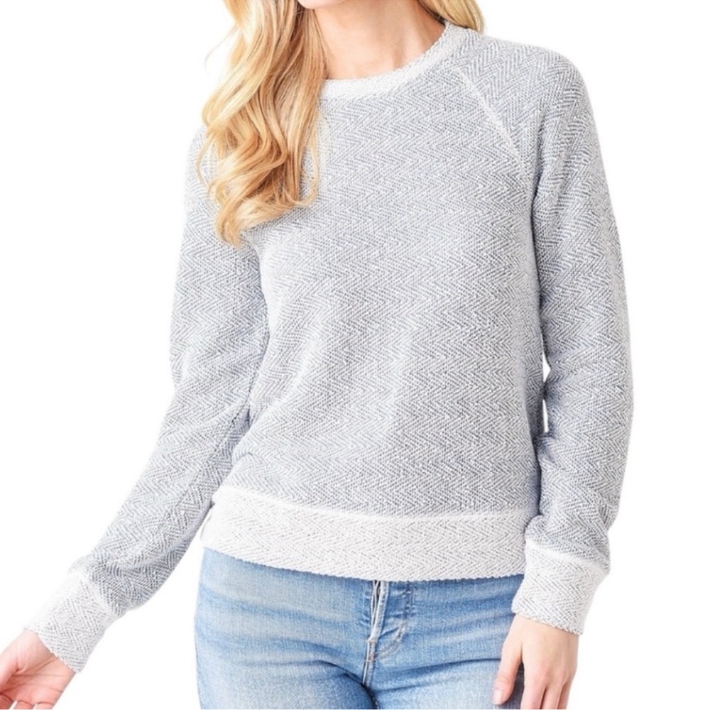 Faherty Whitewater crew neck sweater blue and white size medium EUC